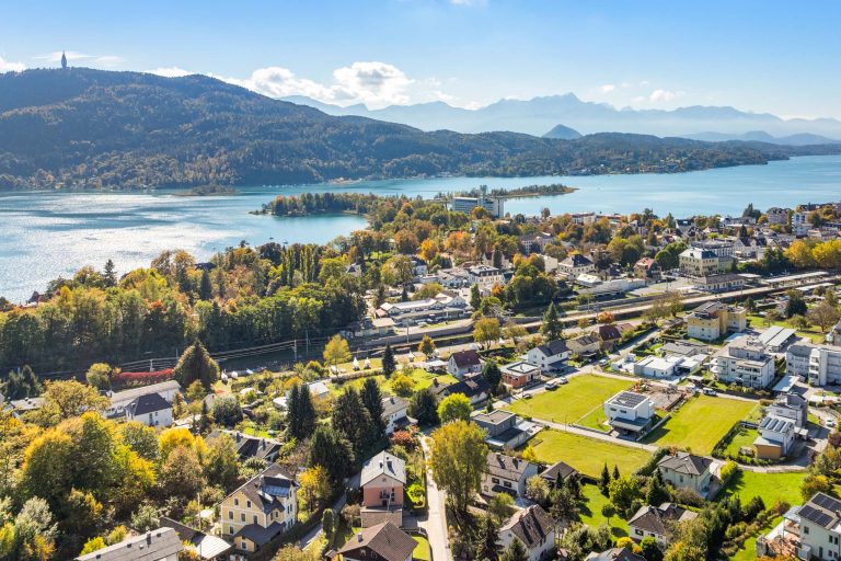 Grundstück mit Haus kaufen in Pörtschach am Wörthersee